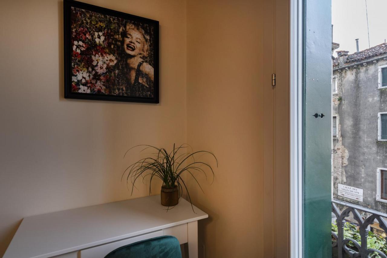 Rialto Sant'Aponal Prestige By Wonderful Italy Apartment Venice Exterior photo