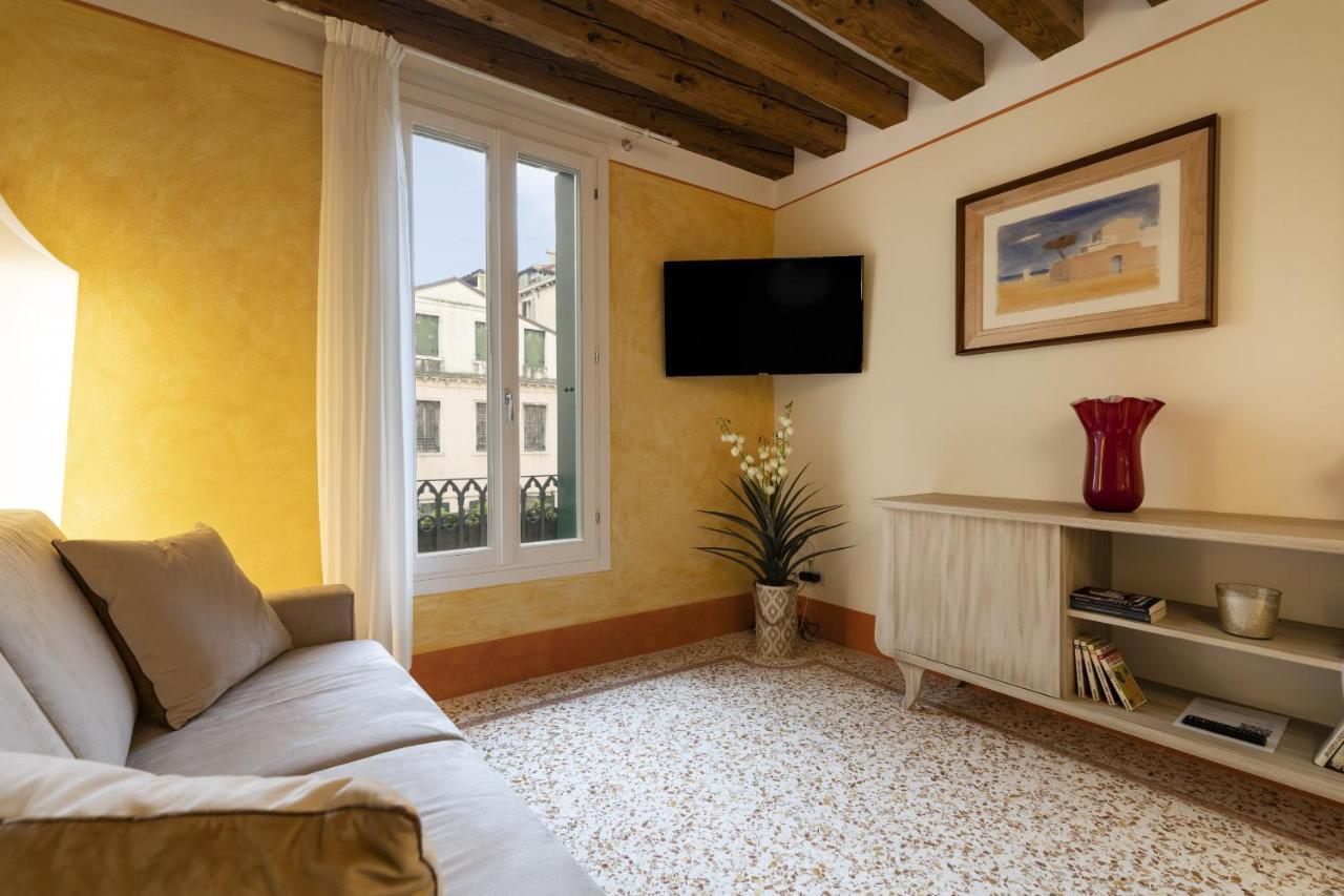 Rialto Sant'Aponal Prestige By Wonderful Italy Apartment Venice Exterior photo